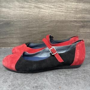 Sabrinas Shoes Womens Size 6 (36) Mary Janes Red Suede Black